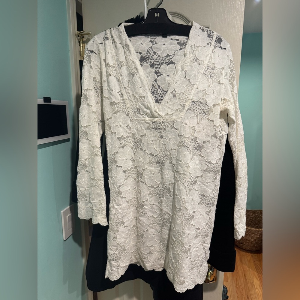 Chic White Lace Swim Coverup J Valdi